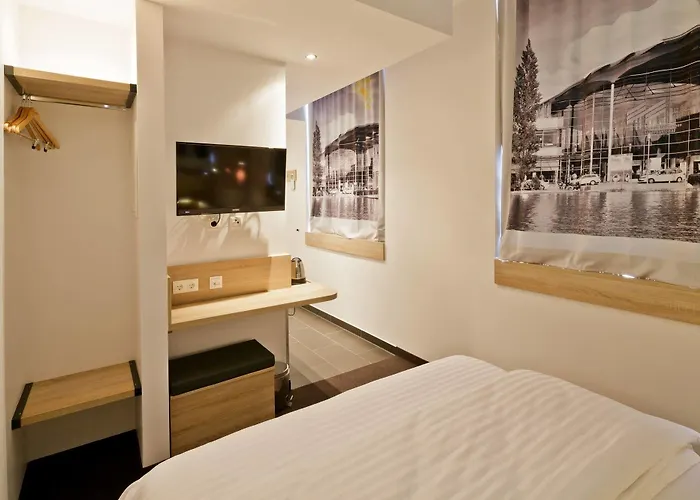Hotell Muenchen-olympiapark 3*